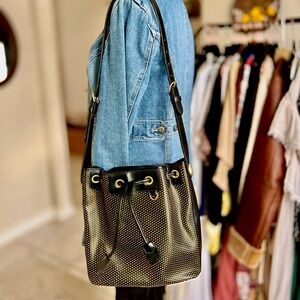 Vintage Dooney & Bourke bucket bucket bag